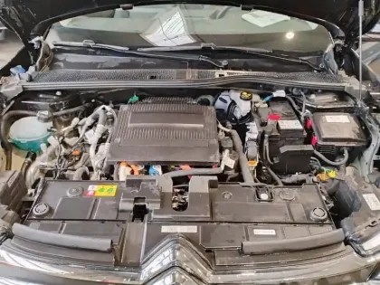 Photo 26 Citroën C4 e- 156 ch autonomie etendue  Automatique