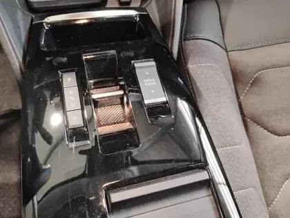 Photo 11 Citroën C4 e- 156 ch autonomie etendue  Automatique