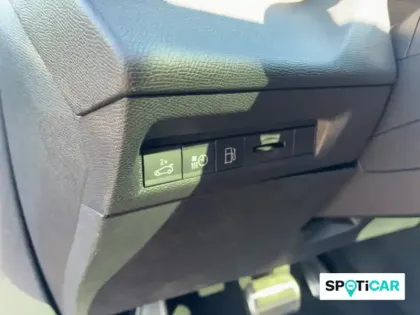 Photo 8 Peugeot 408  PHEV 225 e-EAT8