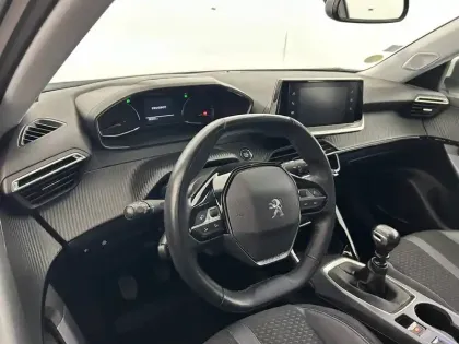 Photo 9 Peugeot 2008  BlueHDi 100 S&S BVM6