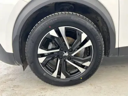 Photo 18 Peugeot 2008  BlueHDi 100 S&S BVM6