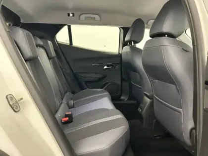 Photo 15 Peugeot 2008  BlueHDi 100 S&S BVM6