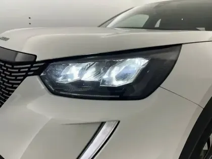 Photo 20 Peugeot 2008  BlueHDi 100 S&S BVM6