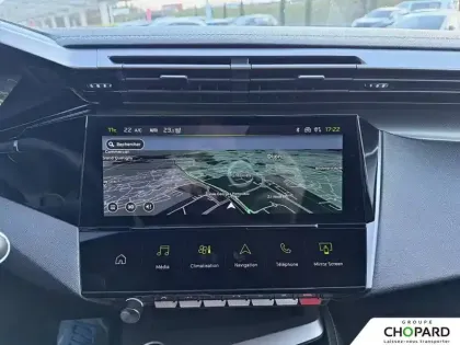 Photo 13 Peugeot 408  Hybrid 145 e-DCS6