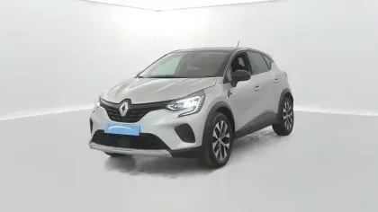 Photo 9 Renault Captur  E-Tech full hybrid 145