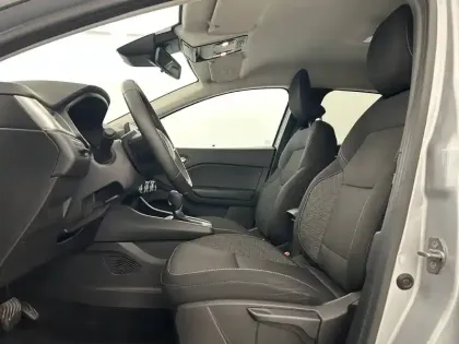 Photo 17 Renault Captur  E-Tech full hybrid 145