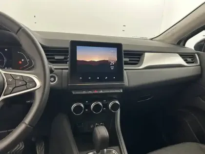 Photo 20 Renault Captur  E-Tech full hybrid 145