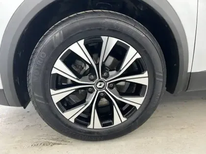 Photo 27 Renault Captur  E-Tech full hybrid 145