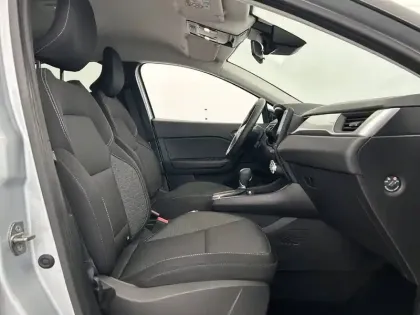 Photo 22 Renault Captur  E-Tech full hybrid 145