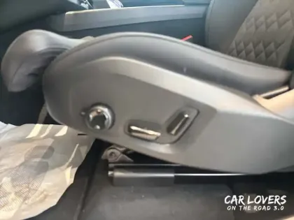 Photo 26 Volvo Xc60  T6 AWD Hybride rechargeable 253 ch+145 ch Geartronic 8