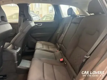 Photo 13 Volvo Xc60  T6 AWD Hybride rechargeable 253 ch+145 ch Geartronic 8