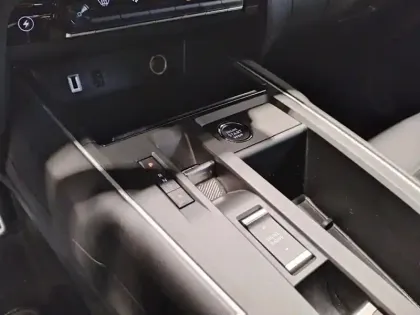 Photo 11 Citroën C5 aircross  Hybride Rechargeable 225 S&S e-EAT8