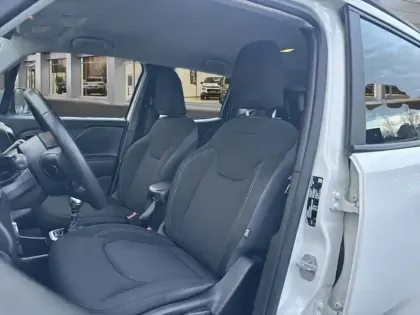 Photo 12 Jeep Renegade  1.6 I Multijet 130 ch BVM6