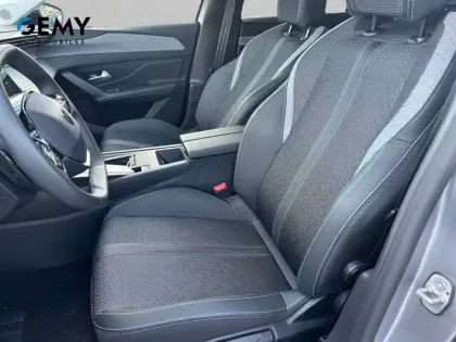 Photo 8 Peugeot 308  Hybrid 136 e-DCS6