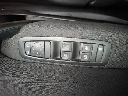 Photo 55 Renault Megane Mégane IV Estate dCi 110 Energy