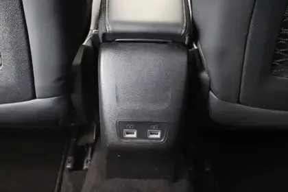 Photo 34 Peugeot 2008  PureTech 130 S&S EAT8