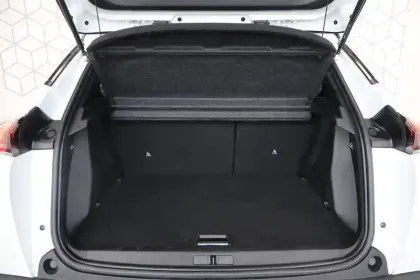 Photo 19 Peugeot 2008  PureTech 130 S&S EAT8