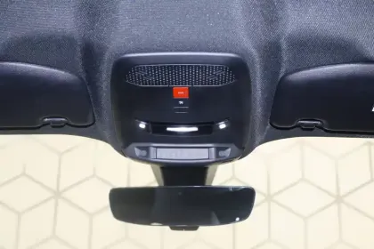 Photo 8 Peugeot 2008  PureTech 130 S&S EAT8