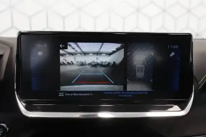 Photo 23 Peugeot 2008  PureTech 130 S&S EAT8