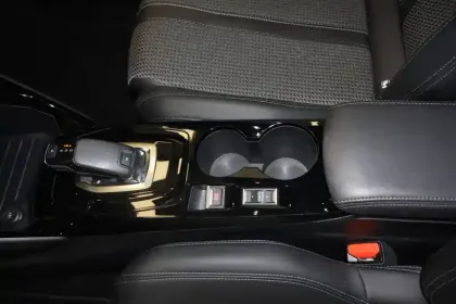 Photo 25 Peugeot 2008  PureTech 130 S&S EAT8