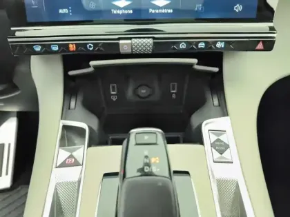 Photo 12 DS DS 7  Hybride Rechargeable E-Tense 360 EAT8 4x4 La Premiere