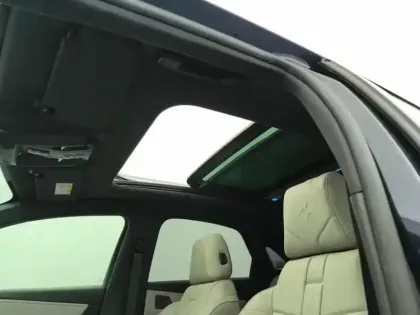 Photo 24 DS DS 7  Hybride Rechargeable E-Tense 360 EAT8 4x4 La Premiere