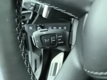 Photo 17 DS DS 7  Hybride Rechargeable E-Tense 360 EAT8 4x4 La Premiere