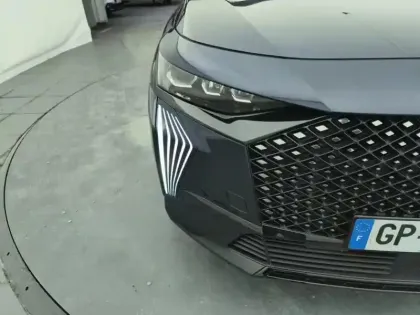 Photo 13 DS DS 7  Hybride Rechargeable E-Tense 360 EAT8 4x4 La Premiere