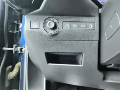 Photo 16 DS DS 7  Hybride Rechargeable E-Tense 360 EAT8 4x4 La Premiere