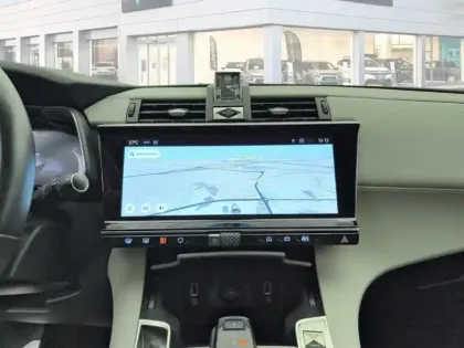 Photo 21 DS DS 7  Hybride Rechargeable E-Tense 360 EAT8 4x4 La Premiere