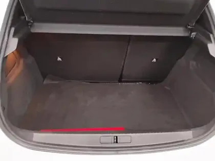 Photo 7 Peugeot 208  Hybrid 100 e-DCS6 GT