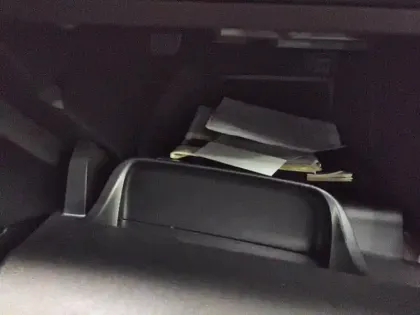 Photo 15 Peugeot 208  Hybrid 100 e-DCS6 GT