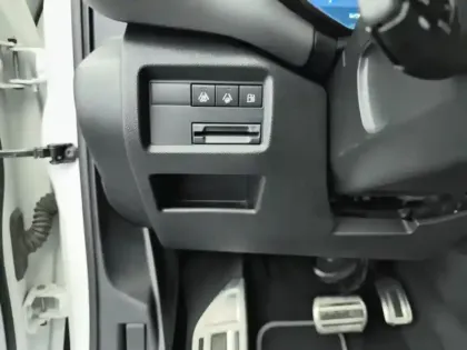 Photo 16 Citroën C5 aircross  Hybride Rechargeable 225 S&S e-EAT8 Shine Pack