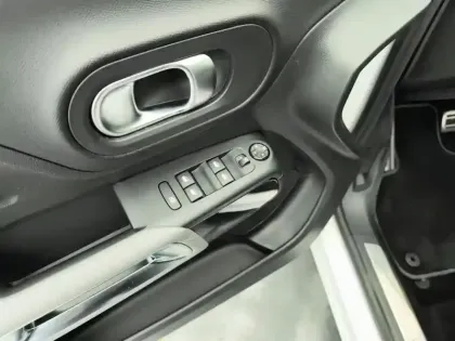 Photo 19 Citroën C5 aircross  Hybride Rechargeable 225 S&S e-EAT8 Shine Pack