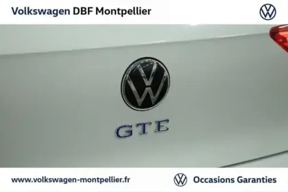 Photo 9 Volkswagen Golf Gén. VIII Ph1 GTE 5