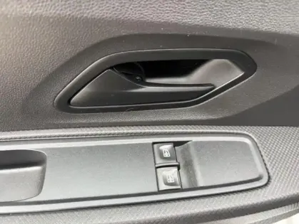 Photo 30 Dacia Sandero Stepway Essentiel TCe 90