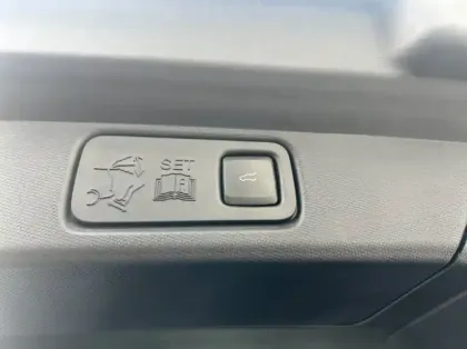 Photo 16 Ford Mustang mach-E 294ch Extended Range 91kWh Premium Propulsion