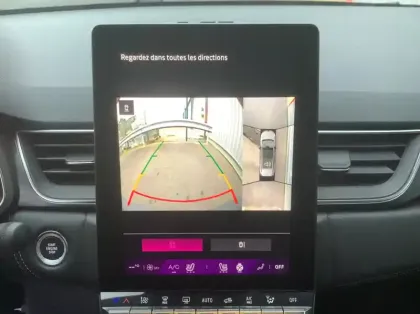 Photo 18 Renault Symbioz Nouveau E-Tech full hybrid 145 Iconic