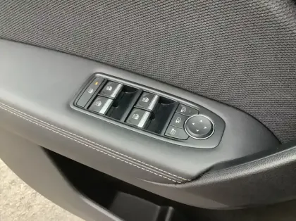 Photo 16 Renault Symbioz Nouveau E-Tech full hybrid 145 Iconic