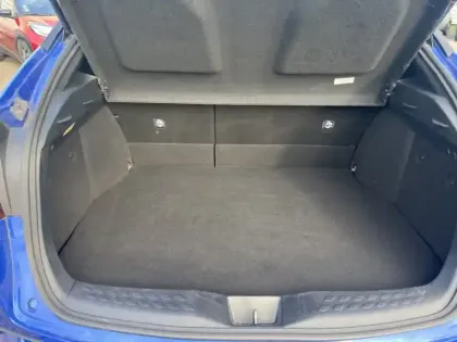 Photo 6 Toyota C-HR 2.0 Hybride 184 Dynamic Business Beyond HYBR