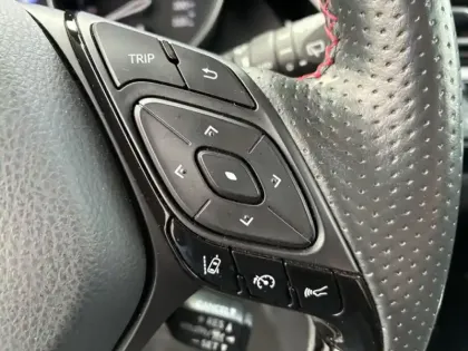 Photo 15 Toyota C-HR 2.0 Hybride 184 GR Sport