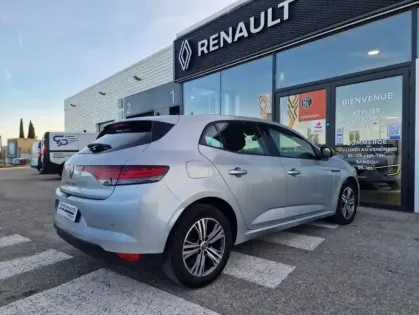 Photo 19 Renault Megane IV Berline evolution Blue dCi 115