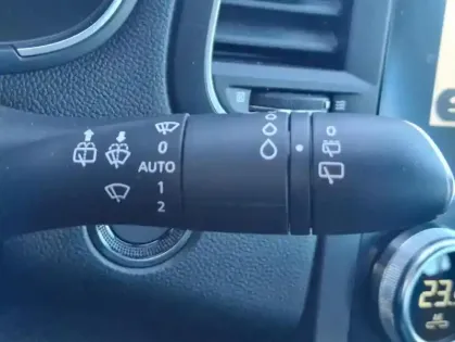 Photo 24 Renault Megane IV Berline evolution Blue dCi 115