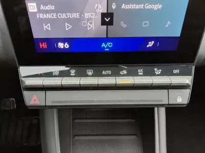 Photo 15 Renault Symbioz Nouveau E-Tech full hybrid 145 Techno