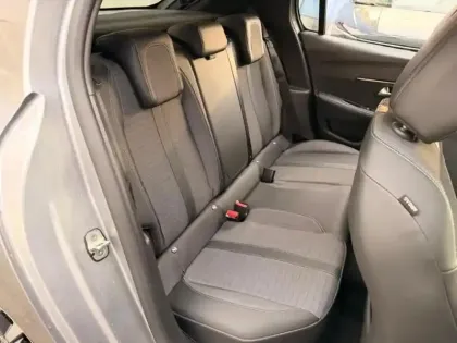 Photo 6 Peugeot 208  1.2 PureTech 100ch S&S Allure