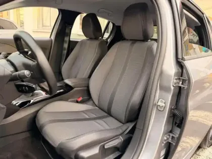 Photo 12 Peugeot 208  1.2 PureTech 100ch S&S Allure