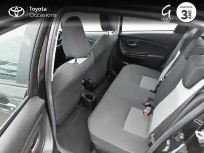Photo 11 Toyota Yaris  100h Dynamic 5p RC19