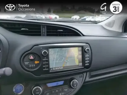 Photo 14 Toyota Yaris  100h Dynamic 5p RC19