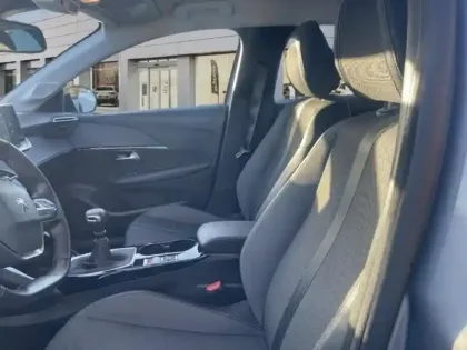 Photo 9 Peugeot 208  1.2 PureTech 100ch S&S Allure