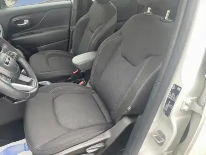 Photo 8 Jeep Renegade  1.5 Turbo T4 130ch MHEV Summit BVR7